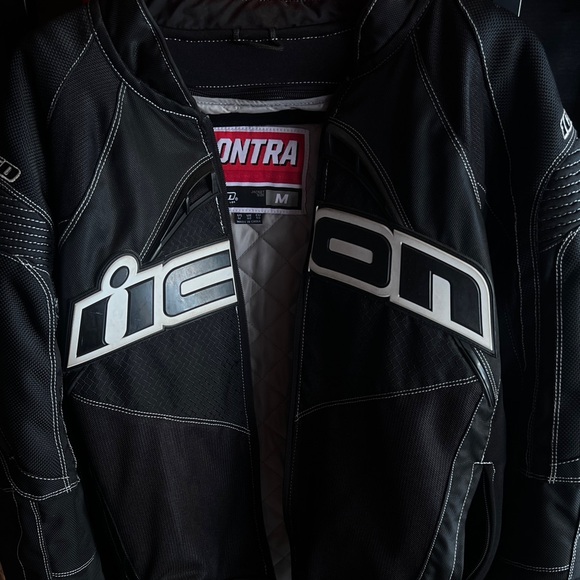 ICON Black Performance Motorcycle Jacket - Picture 1 of 3